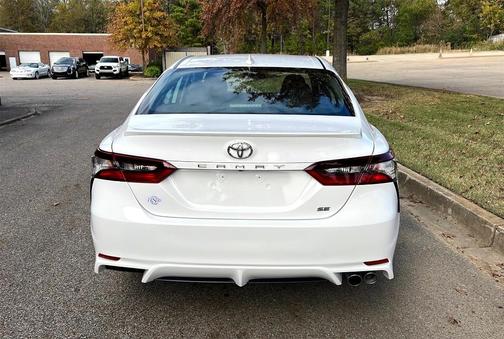 Photo 4 of 24 of 2022 Toyota Camry SE