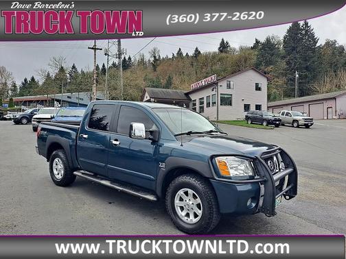 Canteen 2004 Nissan Titan LE Crew Cab