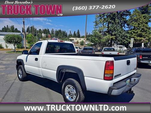 2005 GMC Sierra 2500 Work Truck