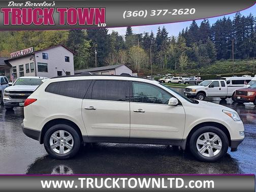 White 2012 Chevrolet Traverse LT