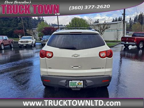 White 2012 Chevrolet Traverse LT