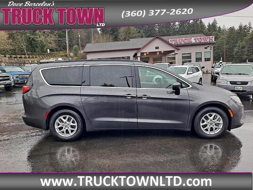 2020 Chrysler Voyager LXI