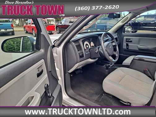 2008 Dodge Dakota Base