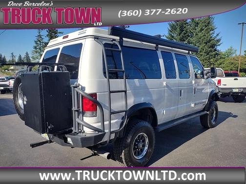2006 Ford E350 Super Duty XL Wagon