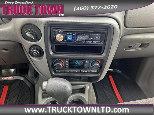 Blue 2004 Chevrolet Trailblazer LT