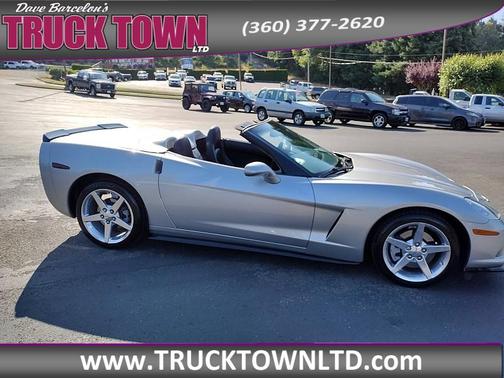 2005 Chevrolet Corvette Base