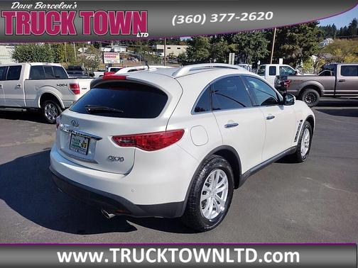 2014 INFINITI QX70 Base