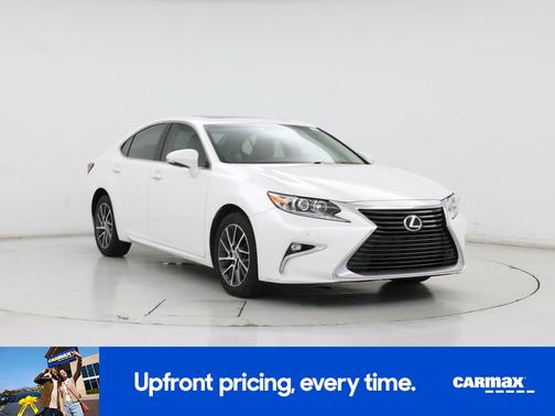 White 2016 Lexus ES 350
