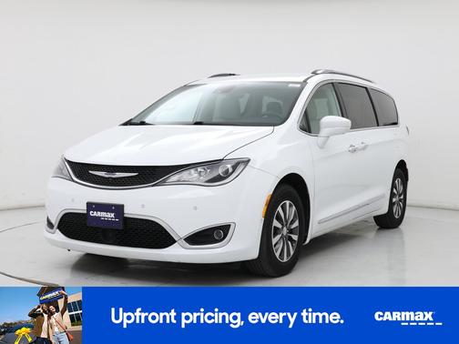 White 2020 Chrysler Pacifica Touring L-Plus