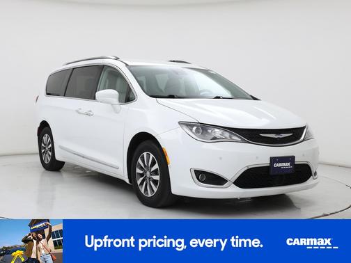 White 2020 Chrysler Pacifica Touring L-Plus