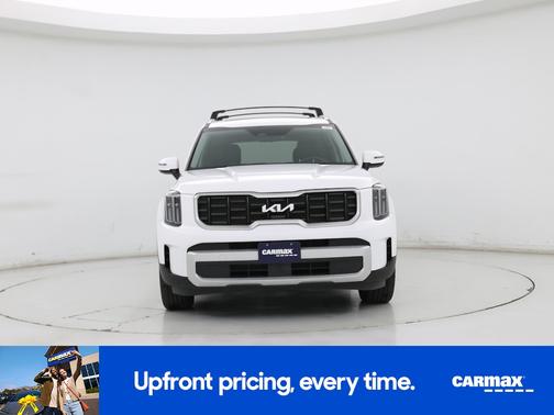 White 2025 Kia Telluride S