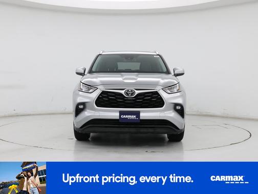 Silver 2020 Toyota Highlander XLE