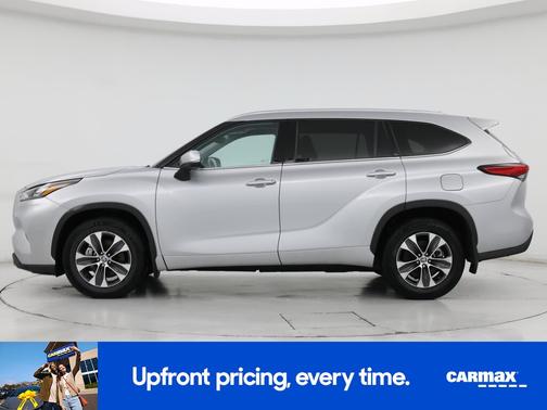 Silver 2020 Toyota Highlander XLE
