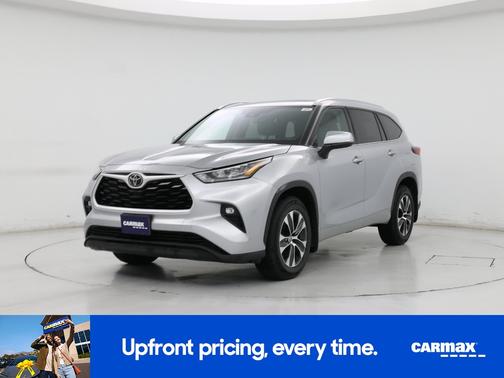 Silver 2020 Toyota Highlander XLE