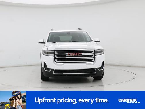 White 2023 GMC Acadia SLT