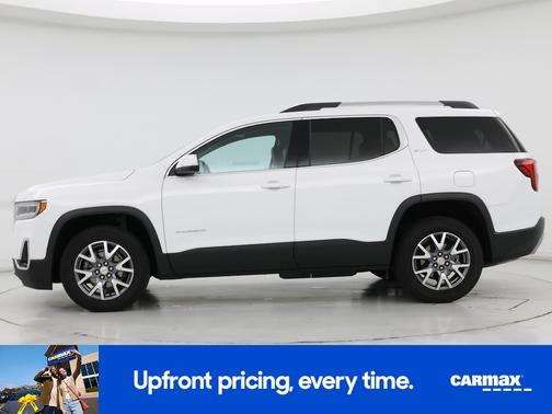 White 2023 GMC Acadia SLT
