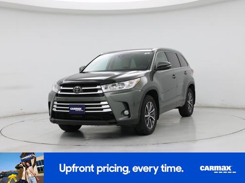 Green 2018 Toyota Highlander XLE