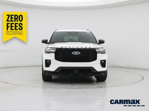 White 2025 Ford Explorer ST-Line