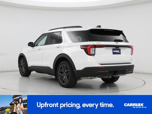 White 2025 Ford Explorer ST-Line