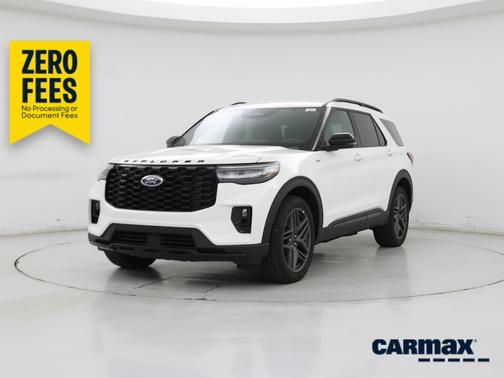 White 2025 Ford Explorer ST-Line