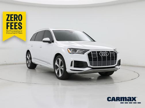 White 2023 Audi Q7 Prestige