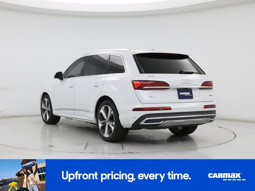 White 2023 Audi Q7 Prestige