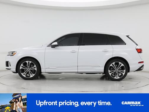 White 2023 Audi Q7 Prestige