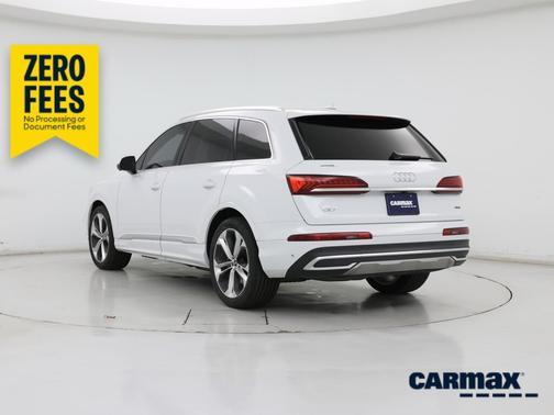 White 2023 Audi Q7 Prestige