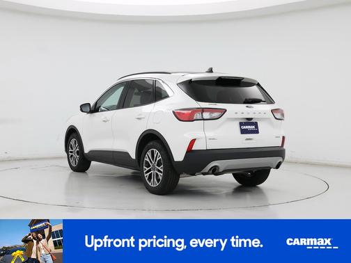 White 2022 Ford Escape SEL