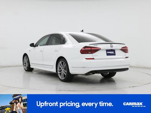 White 2019 Volkswagen Passat SE R-Line