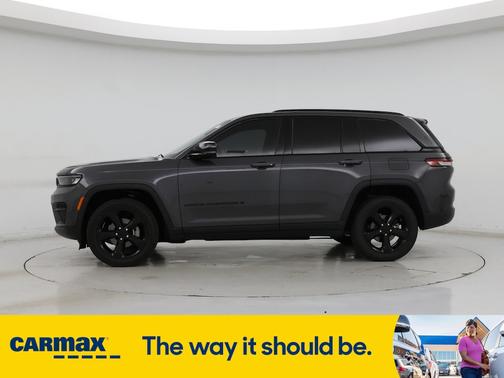 2022 Jeep Grand Cherokee Altitude
