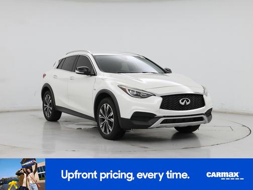 2018 INFINITI QX30 Luxury