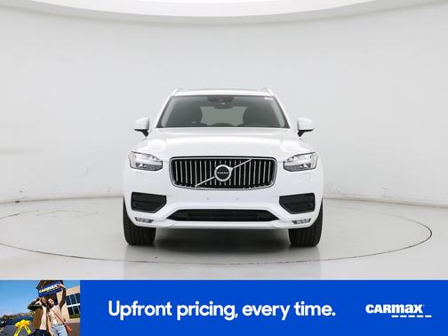White 2021 Volvo XC90 T6 Momentum