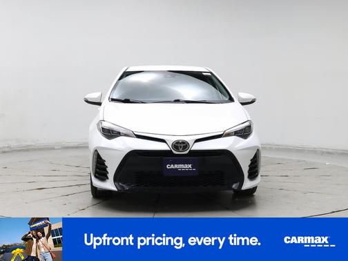 White 2017 Toyota Corolla SE