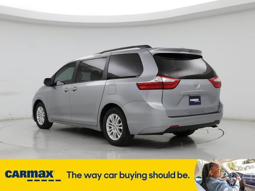 2015 Toyota Sienna XLE
