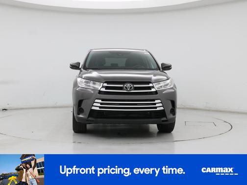 Gray 2019 Toyota Highlander LE