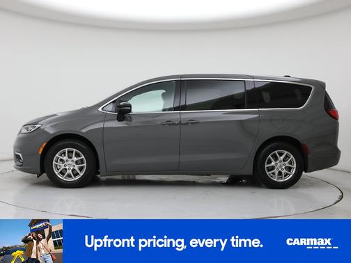 Gray 2025 Chrysler Pacifica Select