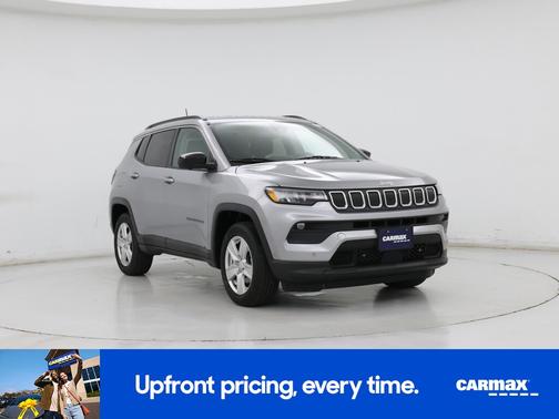 Silver 2022 Jeep Compass Latitude
