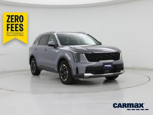 Silver 2024 Kia Sorento S