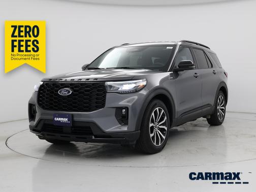 Gray 2025 Ford Explorer ST-Line