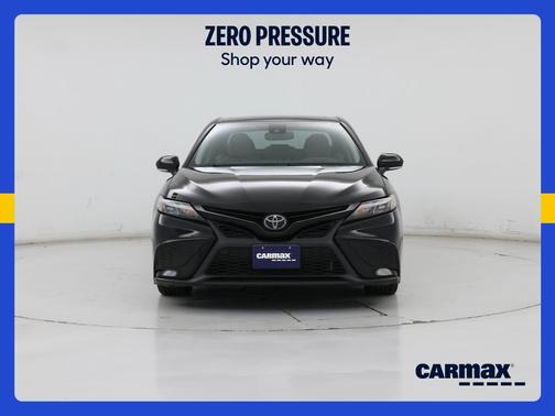 Black 2024 Toyota Camry SE