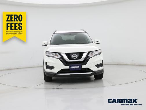 White 2017 Nissan Rogue SV
