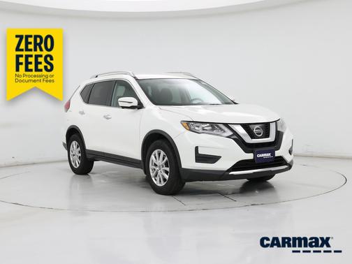 White 2017 Nissan Rogue SV