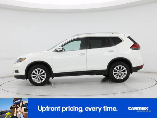 White 2017 Nissan Rogue SV