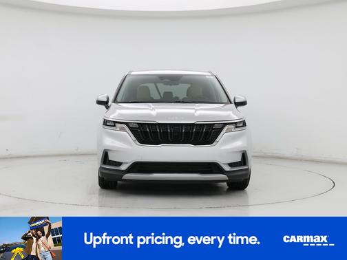 Gray 2023 Kia Carnival LX