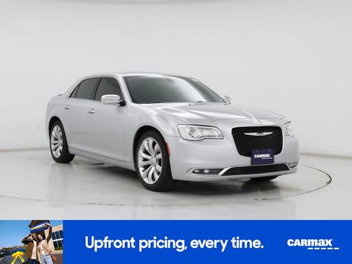 Silver 2019 Chrysler 300 Limited