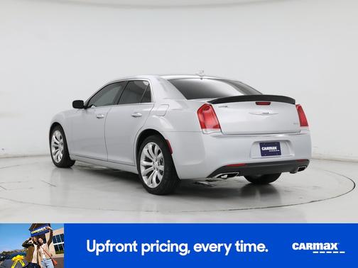 Silver 2019 Chrysler 300 Limited