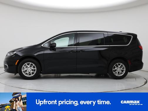 Black 2025 Chrysler Pacifica Select