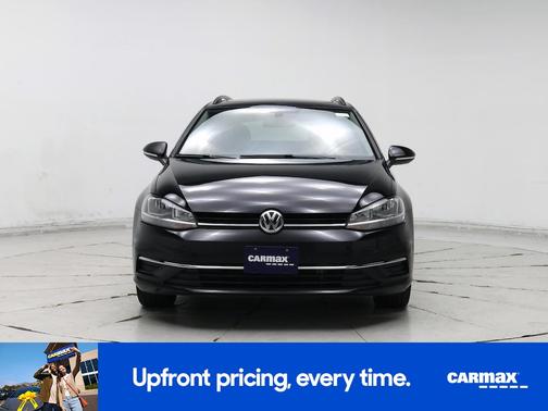 2018 Volkswagen Golf SE