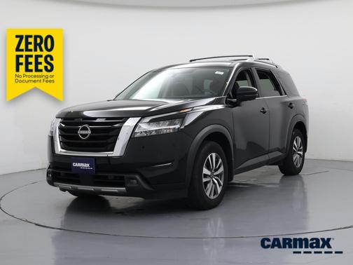 Black 2023 Nissan Pathfinder SL